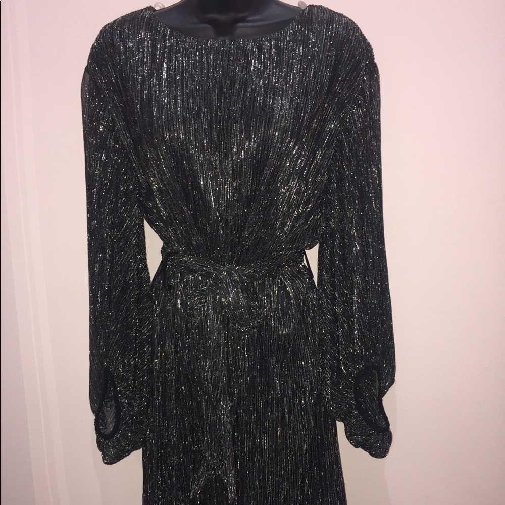 Entro black dress